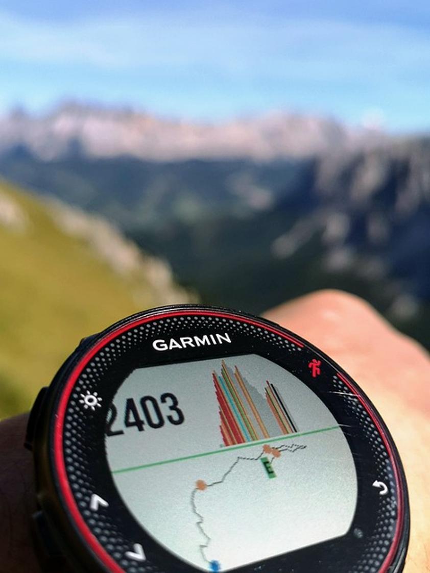 La montre Garmin fonctionne-t-elle avec l'iPhone ?