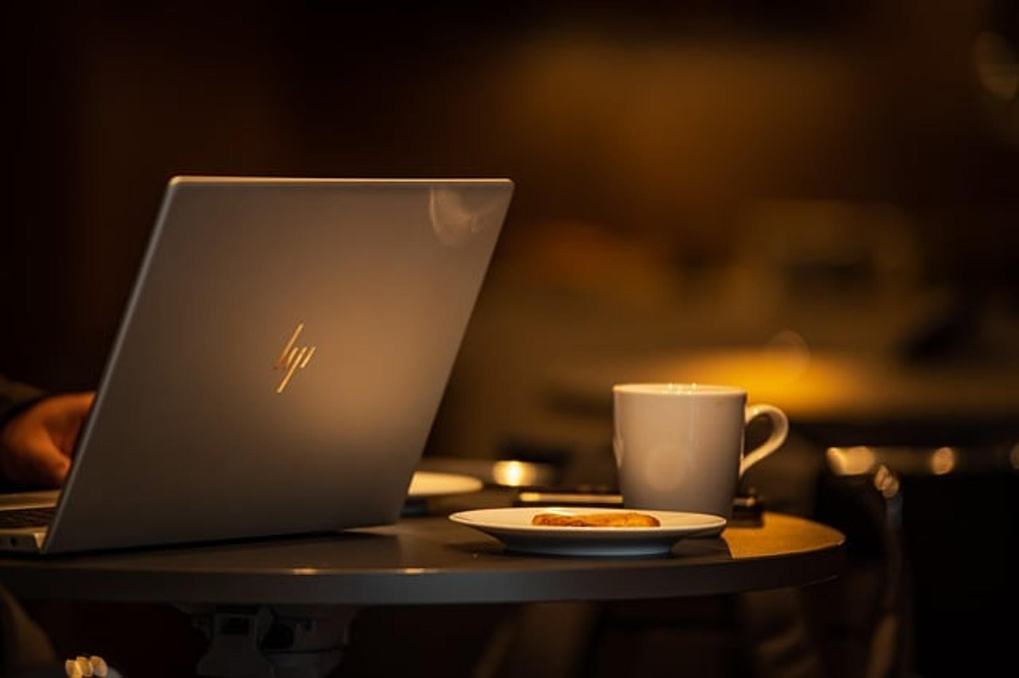 La laptop HP Envy no enciende.